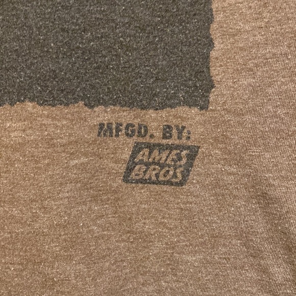 Ames Bros size M attacking bear - Picture 3 of 4